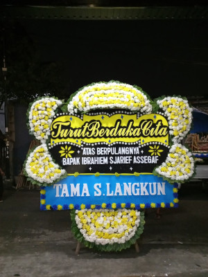 Papan Bunga Duka di Damarraja